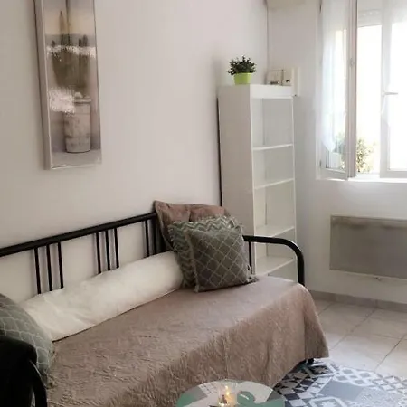 Studio Paris La Defense *